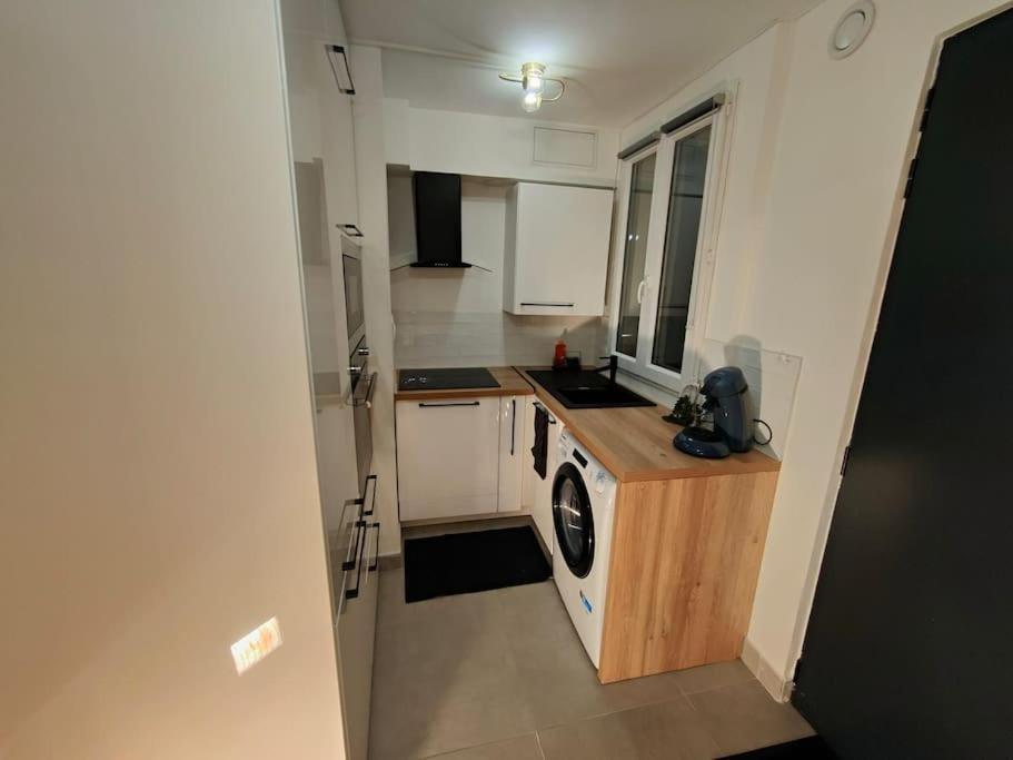בזונס Joli Appartement Au Pied Du Tramway מראה חיצוני תמונה