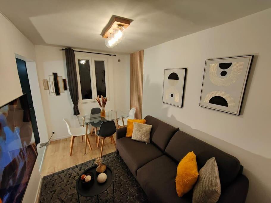 בזונס Joli Appartement Au Pied Du Tramway מראה חיצוני תמונה